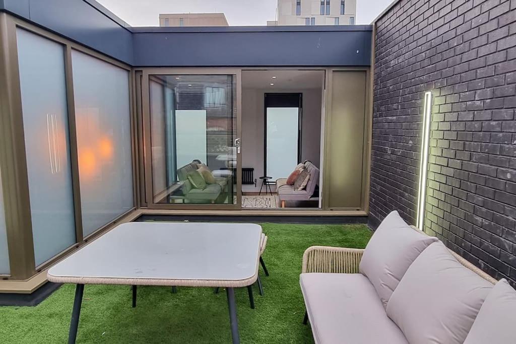 Stunning Luxury Townhouse In Centre Of 맨체스터 외부 사진