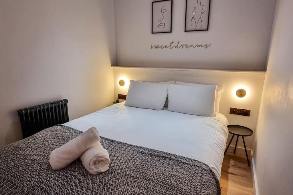 Stunning Luxury Townhouse In Centre Of 맨체스터 외부 사진