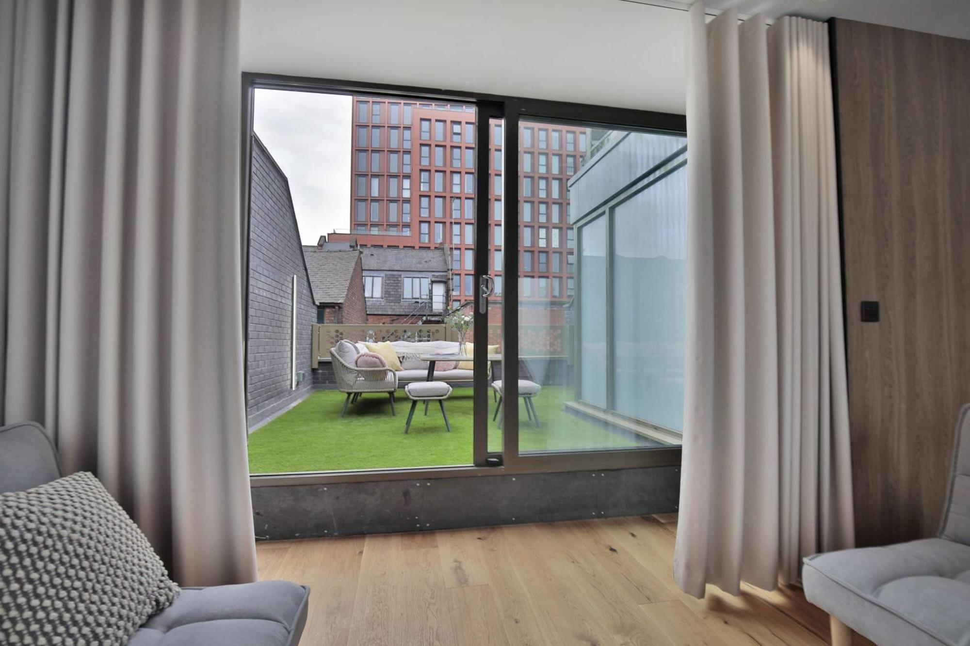 Stunning Luxury Townhouse In Centre Of 맨체스터 외부 사진